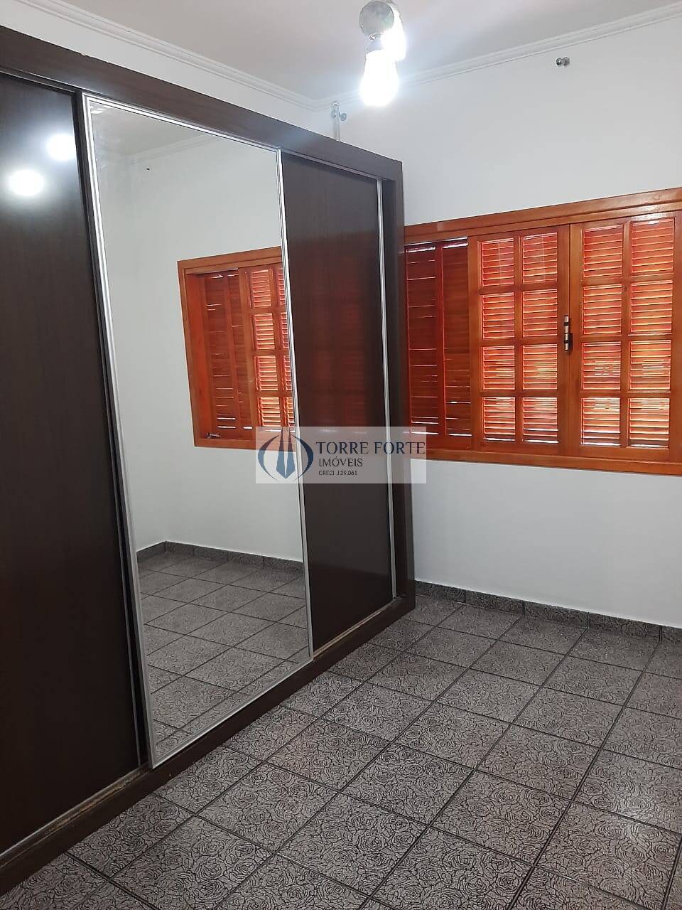 Casa à venda com 5 quartos, 250m² - Foto 19