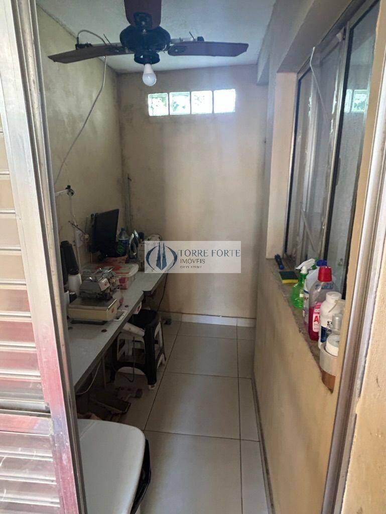 Casa à venda com 3 quartos, 125m² - Foto 14