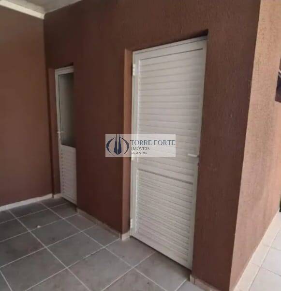 Apartamento à venda com 2 quartos, 40m² - Foto 19