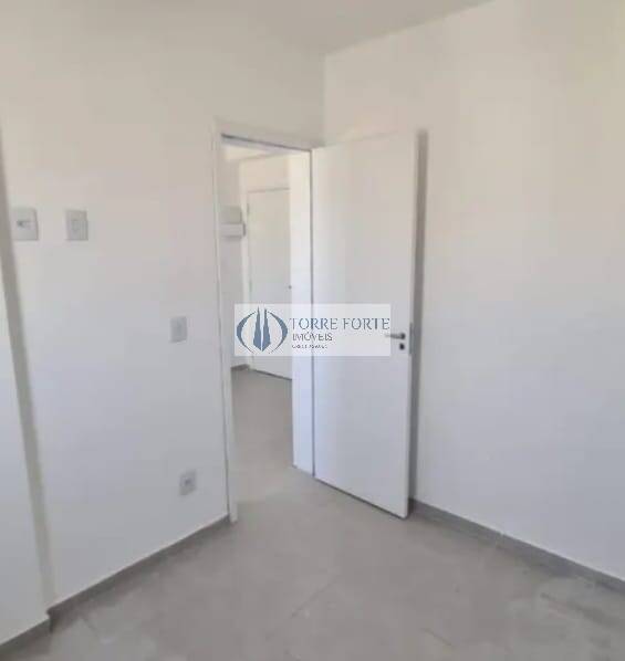 Apartamento à venda com 2 quartos, 40m² - Foto 9