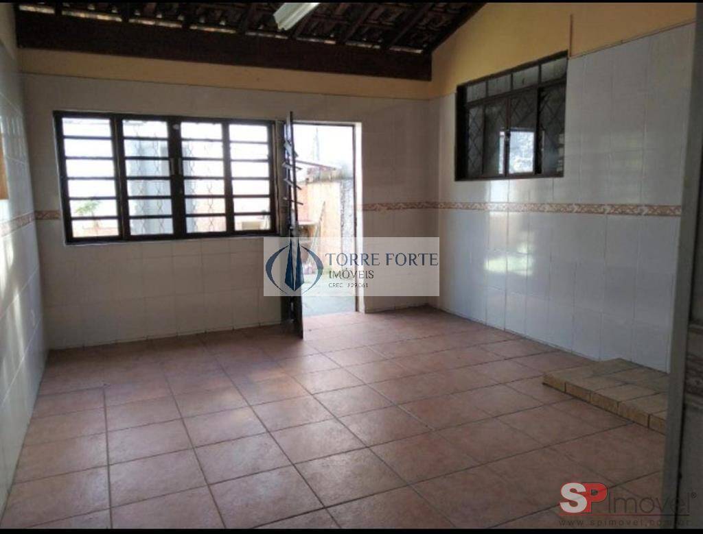 Casa à venda com 5 quartos, 325m² - Foto 2