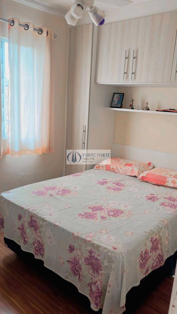 Apartamento à venda com 2 quartos, 45m² - Foto 1