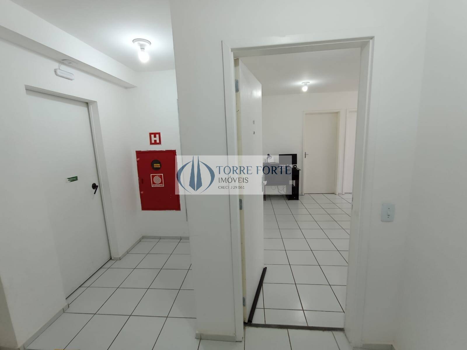 Apartamento à venda com 2 quartos, 46m² - Foto 5