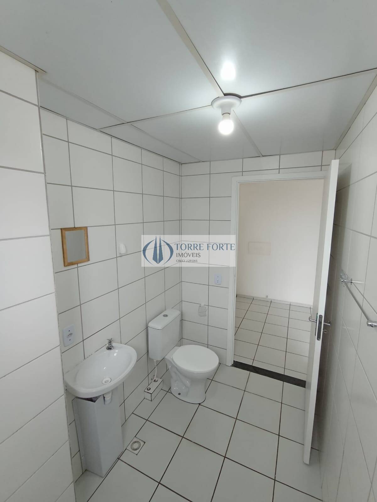 Apartamento à venda com 2 quartos, 46m² - Foto 11