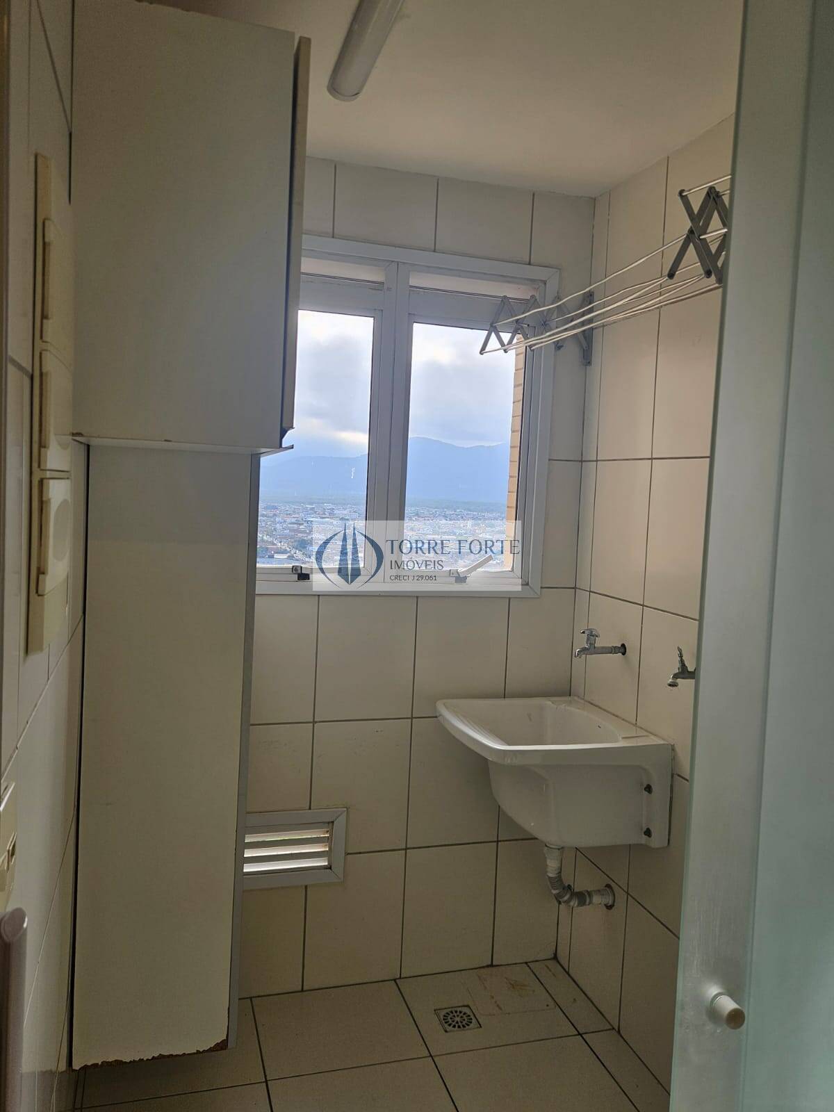 Apartamento à venda com 2 quartos, 70m² - Foto 6