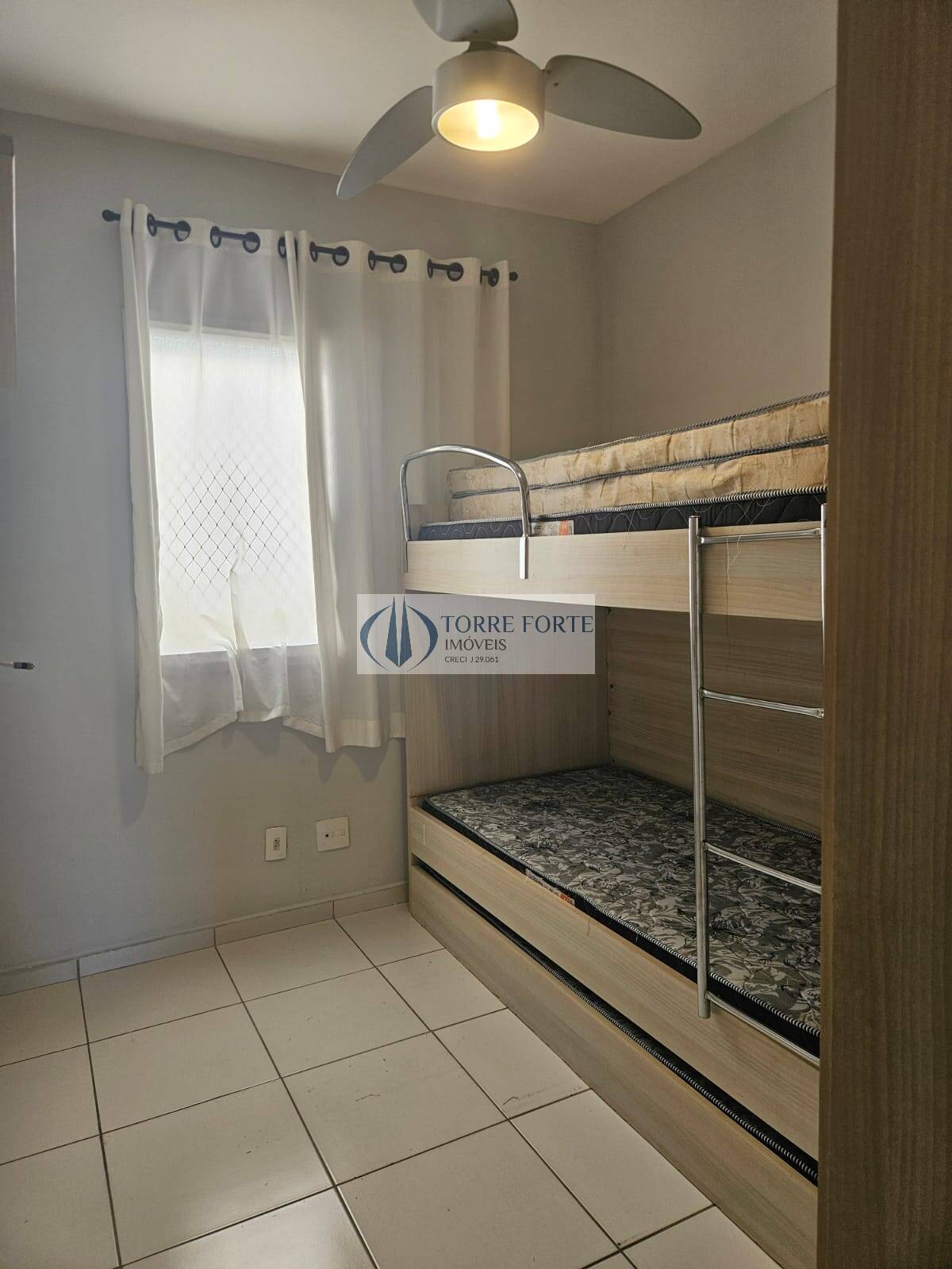 Apartamento à venda com 2 quartos, 70m² - Foto 9