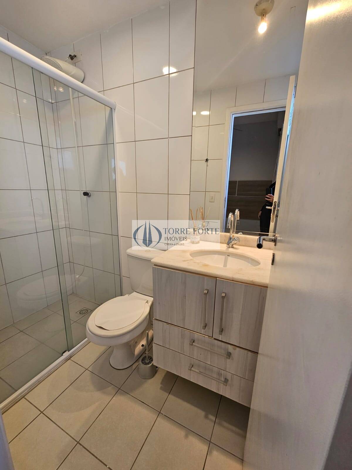 Apartamento à venda com 2 quartos, 70m² - Foto 12