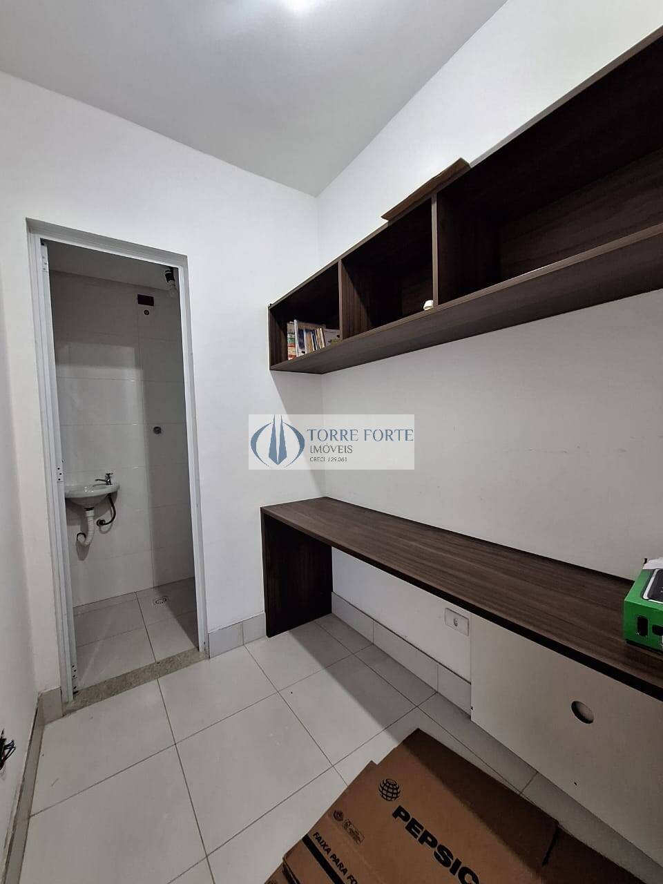 Apartamento à venda com 3 quartos, 200m² - Foto 12