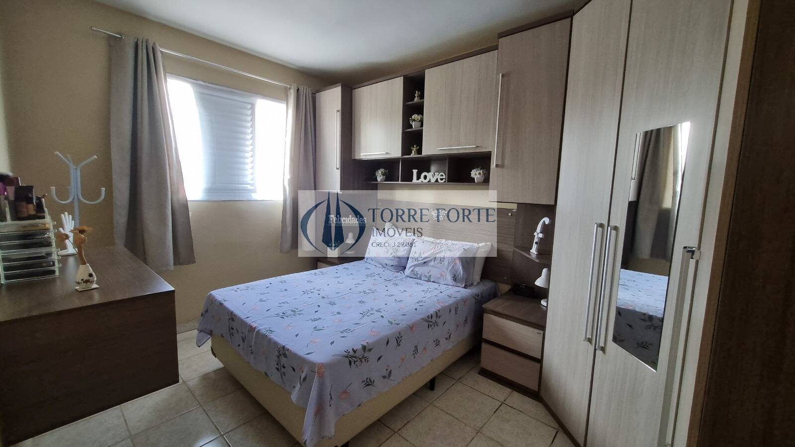 Apartamento à venda com 2 quartos, 60m² - Foto 15