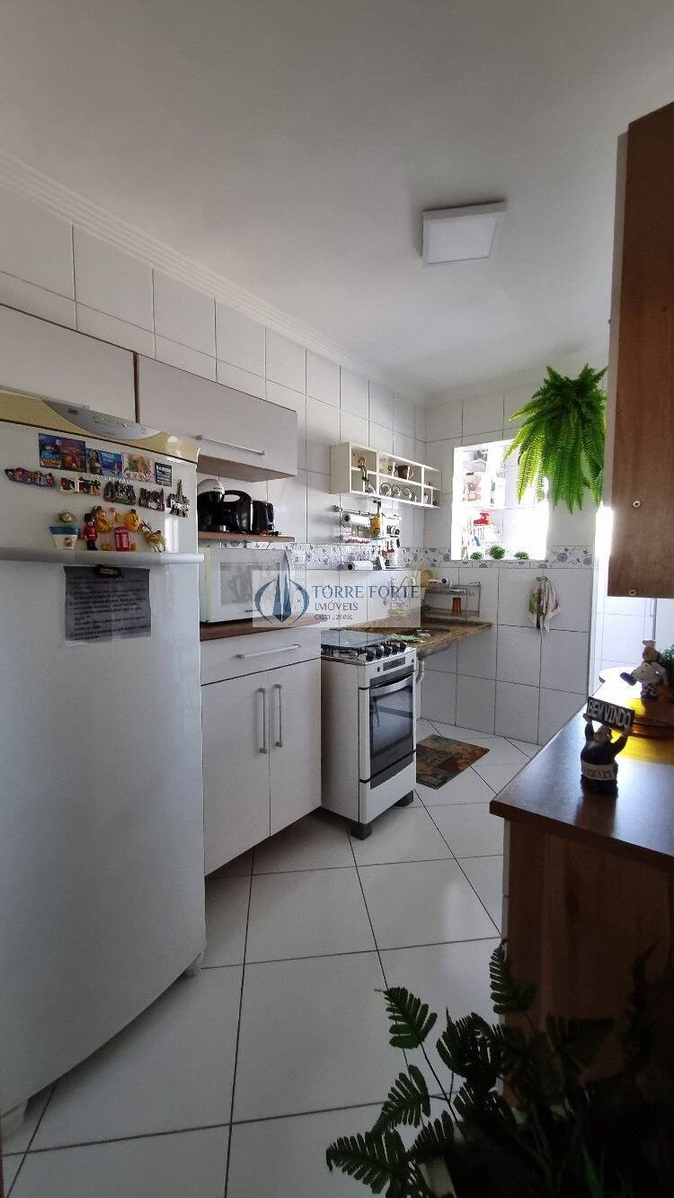 Apartamento à venda com 2 quartos, 60m² - Foto 22