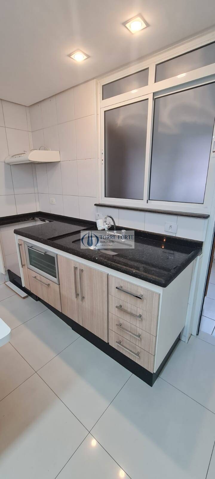 Apartamento à venda com 3 quartos, 134m² - Foto 10