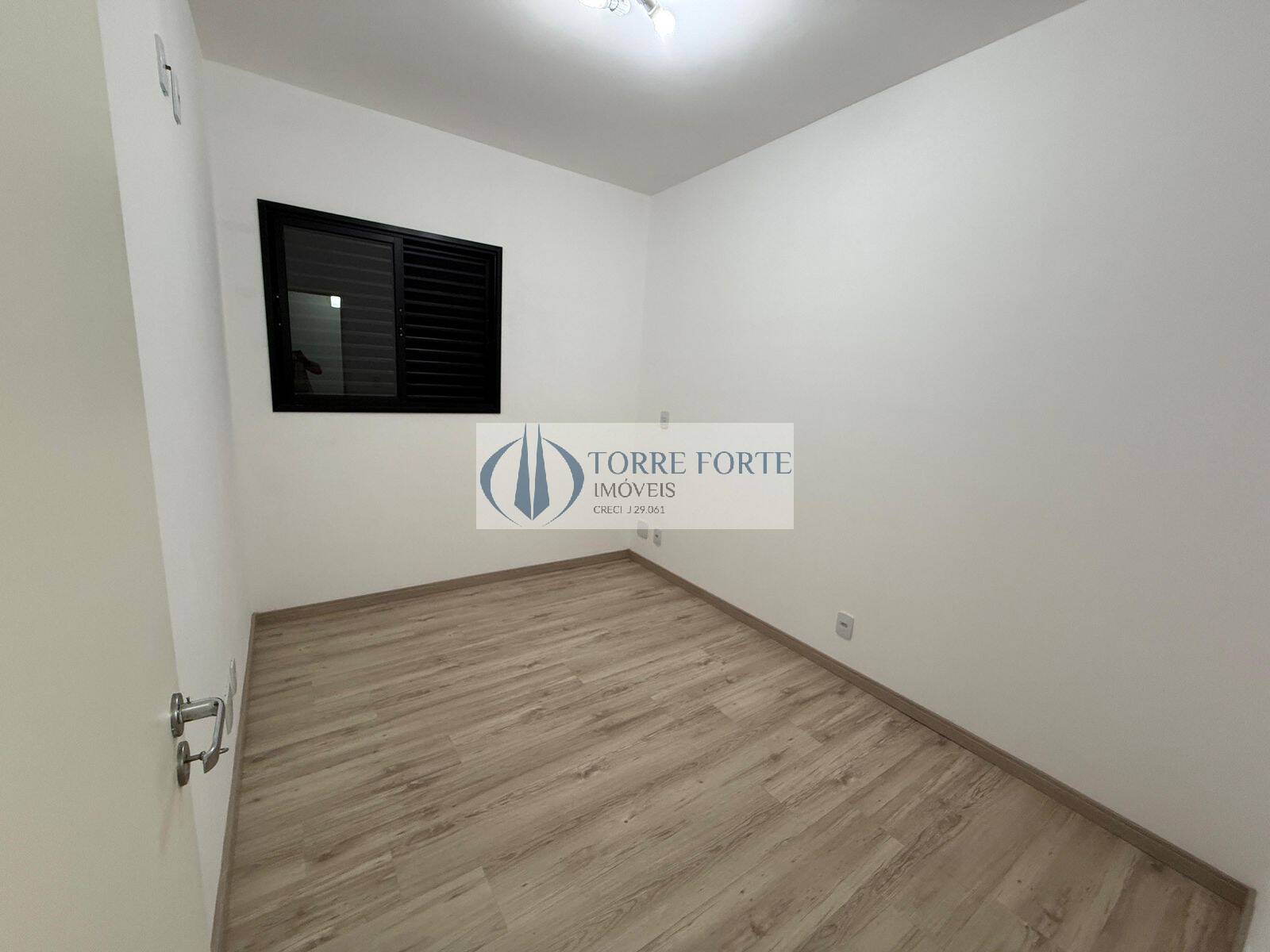 Apartamento à venda com 2 quartos, 58m² - Foto 13