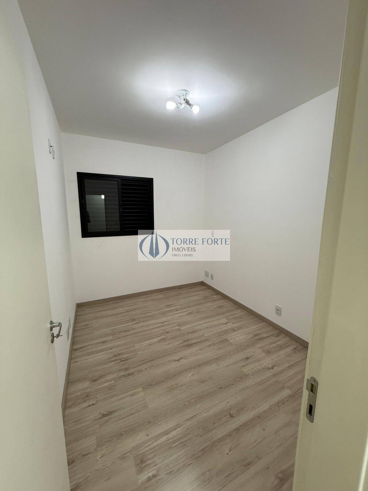 Apartamento à venda com 2 quartos, 58m² - Foto 17