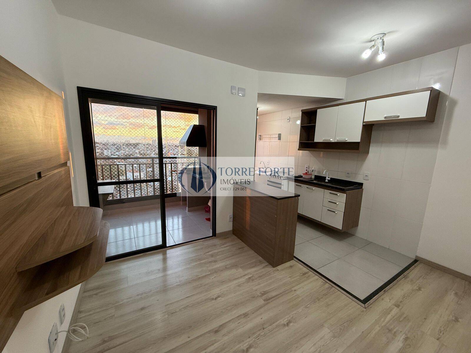 Apartamento à venda com 2 quartos, 58m² - Foto 4