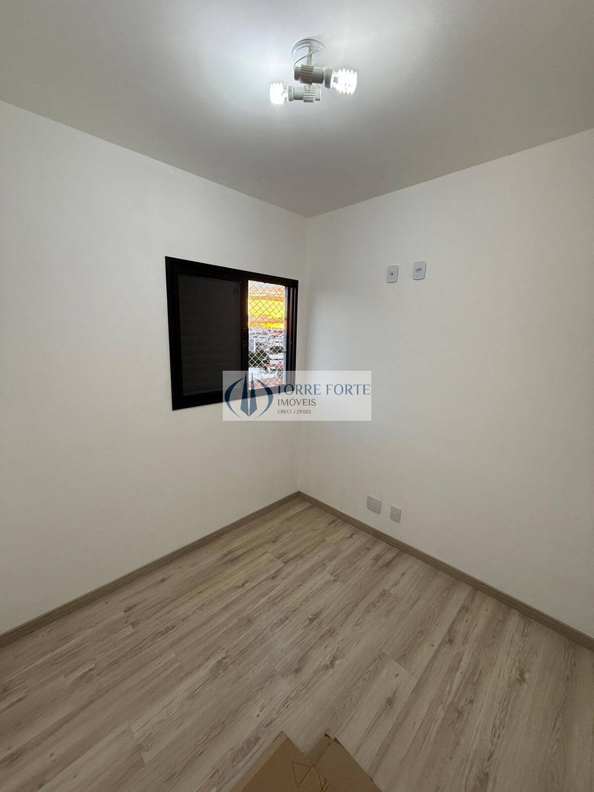 Apartamento à venda com 2 quartos, 58m² - Foto 22