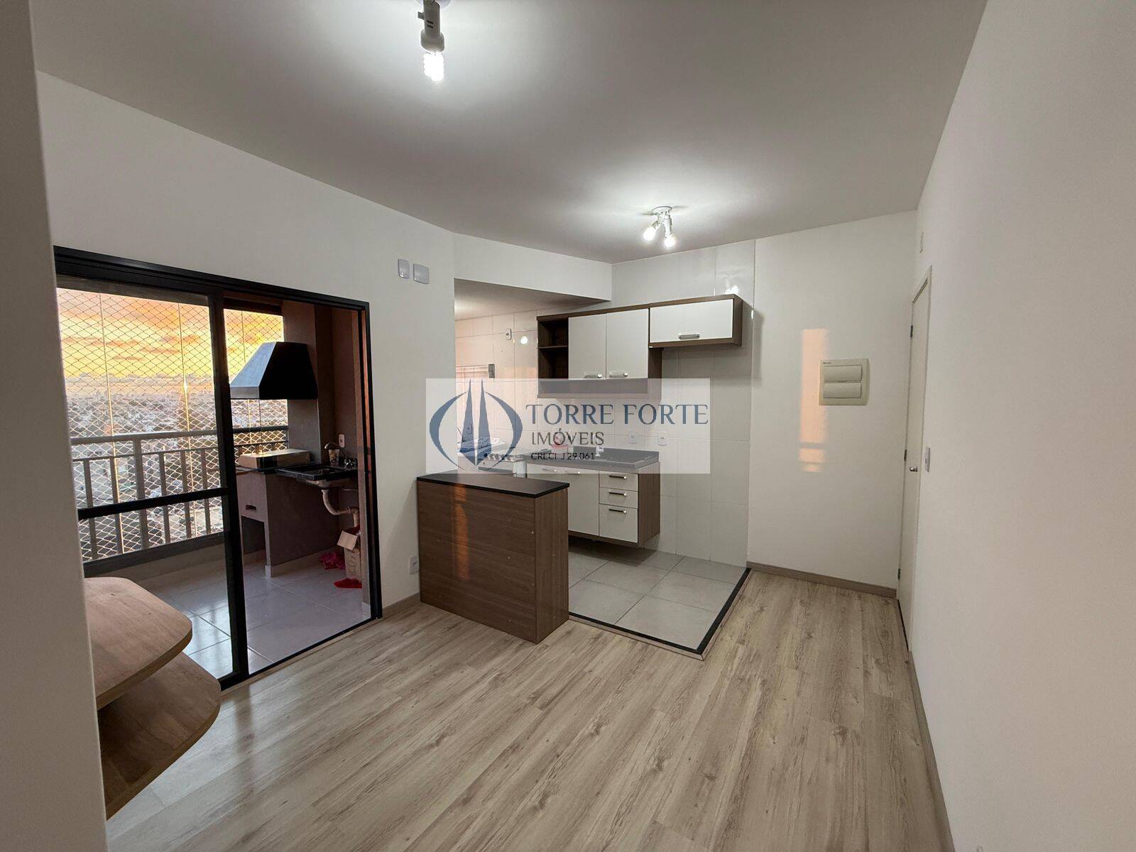 Apartamento à venda com 2 quartos, 58m² - Foto 6