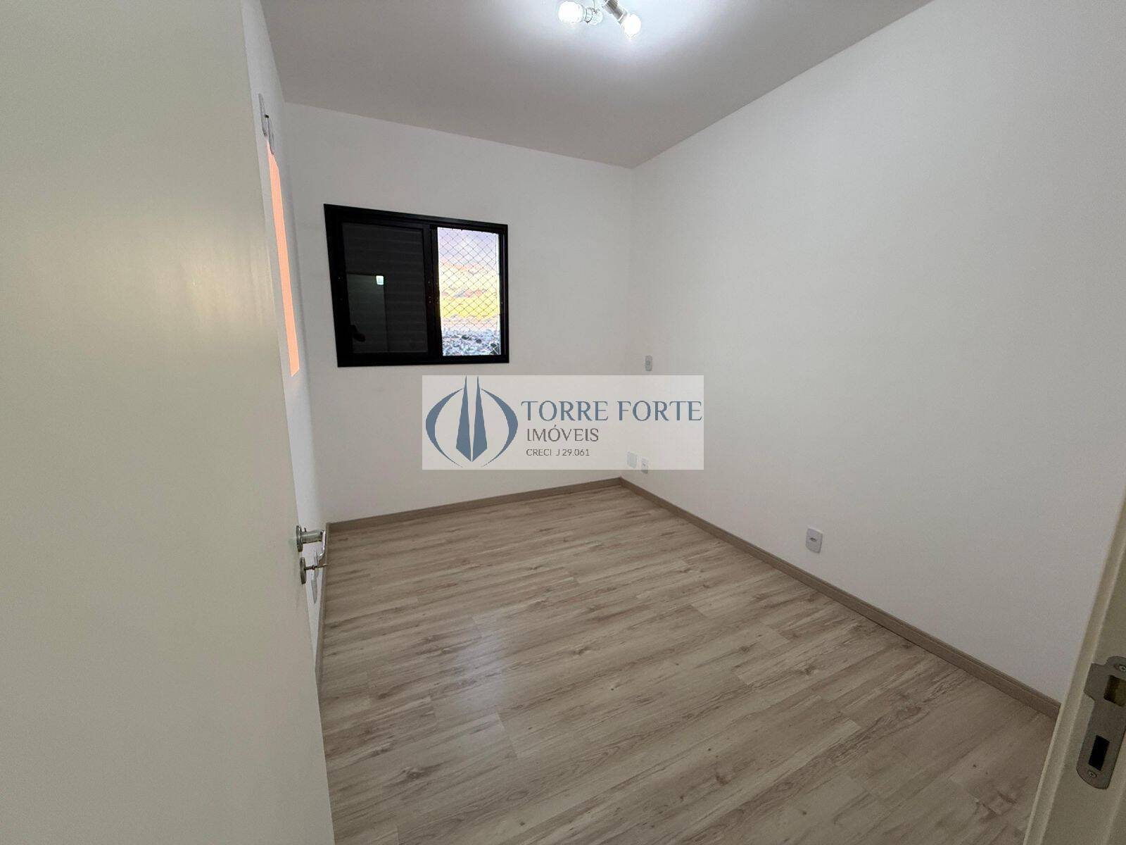 Apartamento à venda com 2 quartos, 58m² - Foto 19