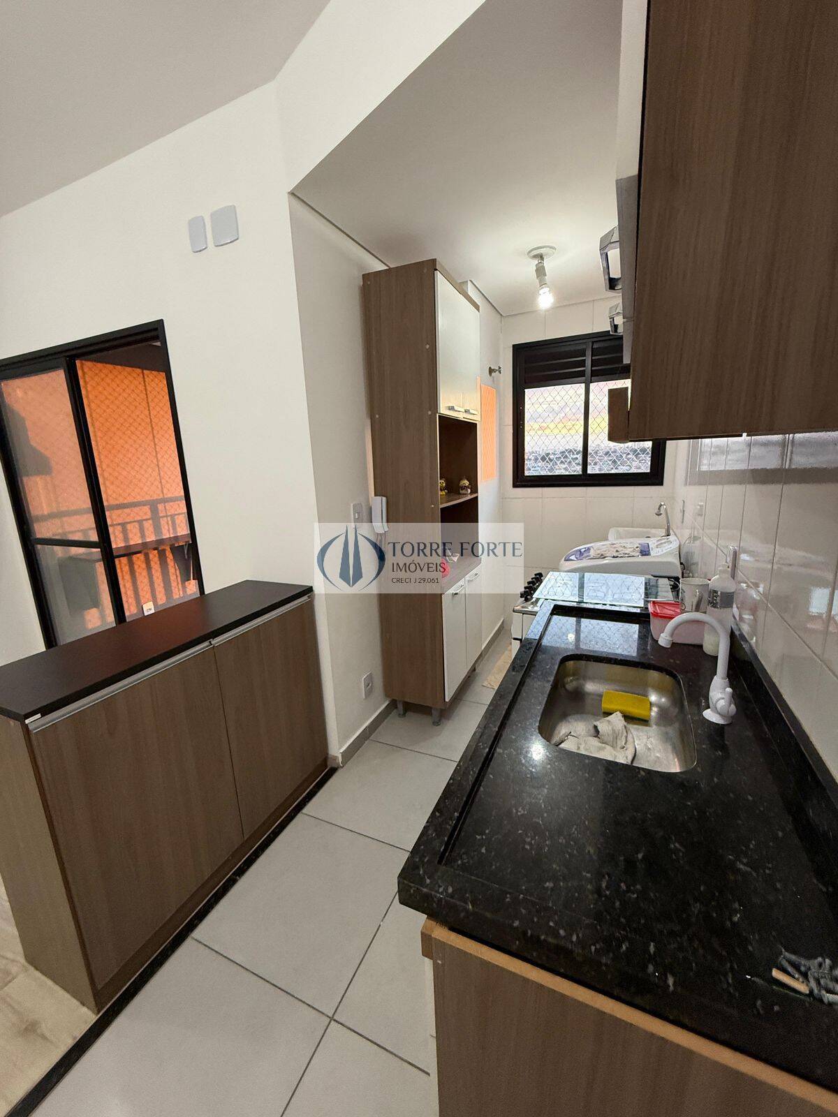 Apartamento à venda com 2 quartos, 58m² - Foto 3