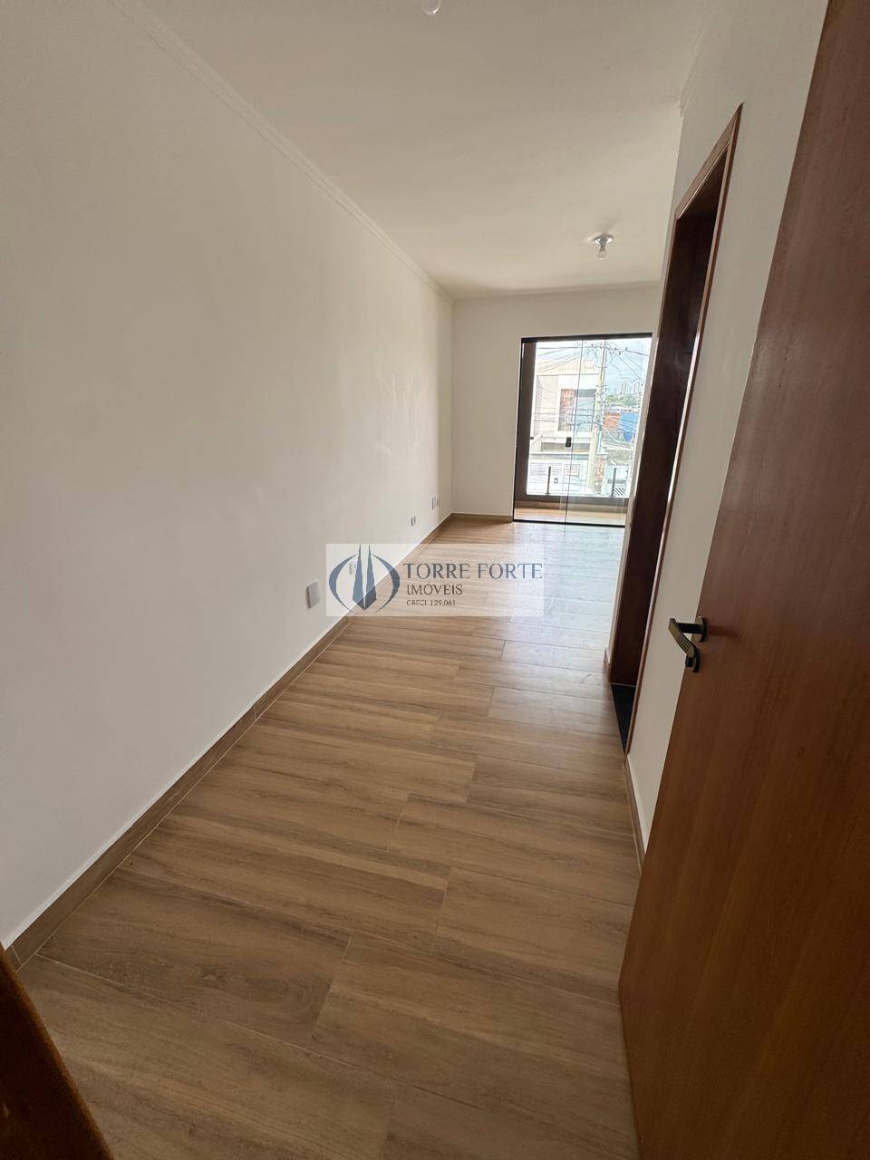 Casa à venda com 2 quartos, 103m² - Foto 2