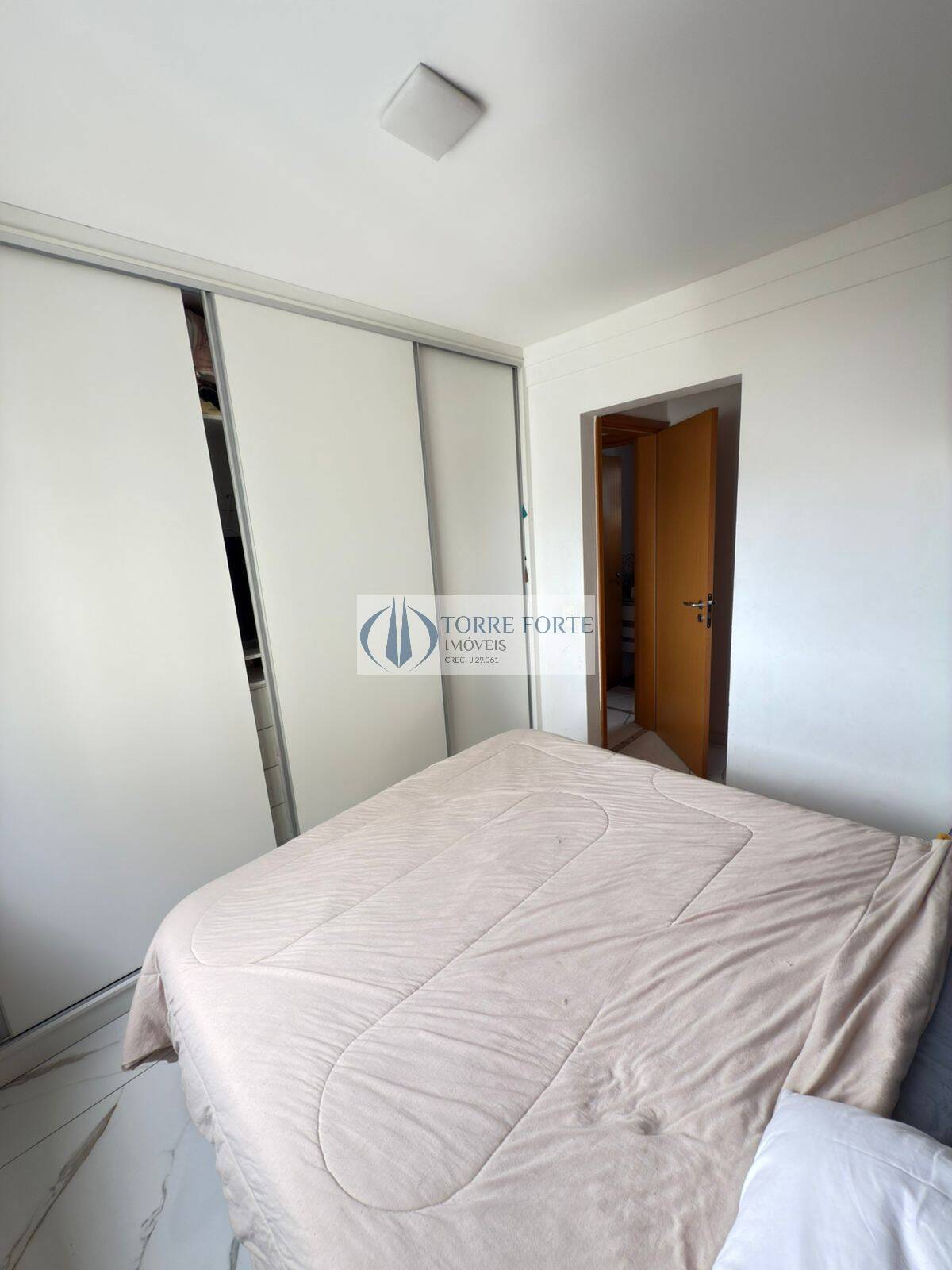 Apartamento à venda com 3 quartos, 70m² - Foto 11