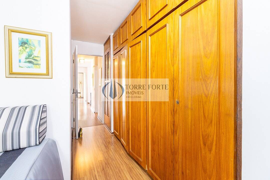 Apartamento à venda com 4 quartos, 220m² - Foto 36