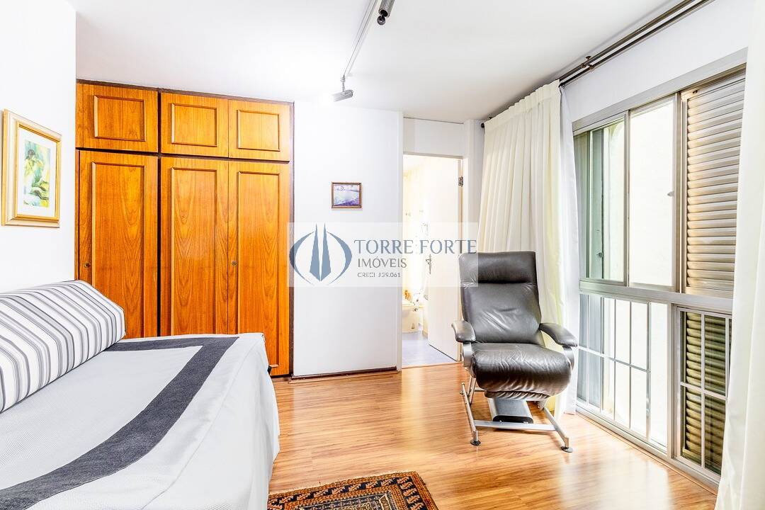 Apartamento à venda com 4 quartos, 220m² - Foto 35