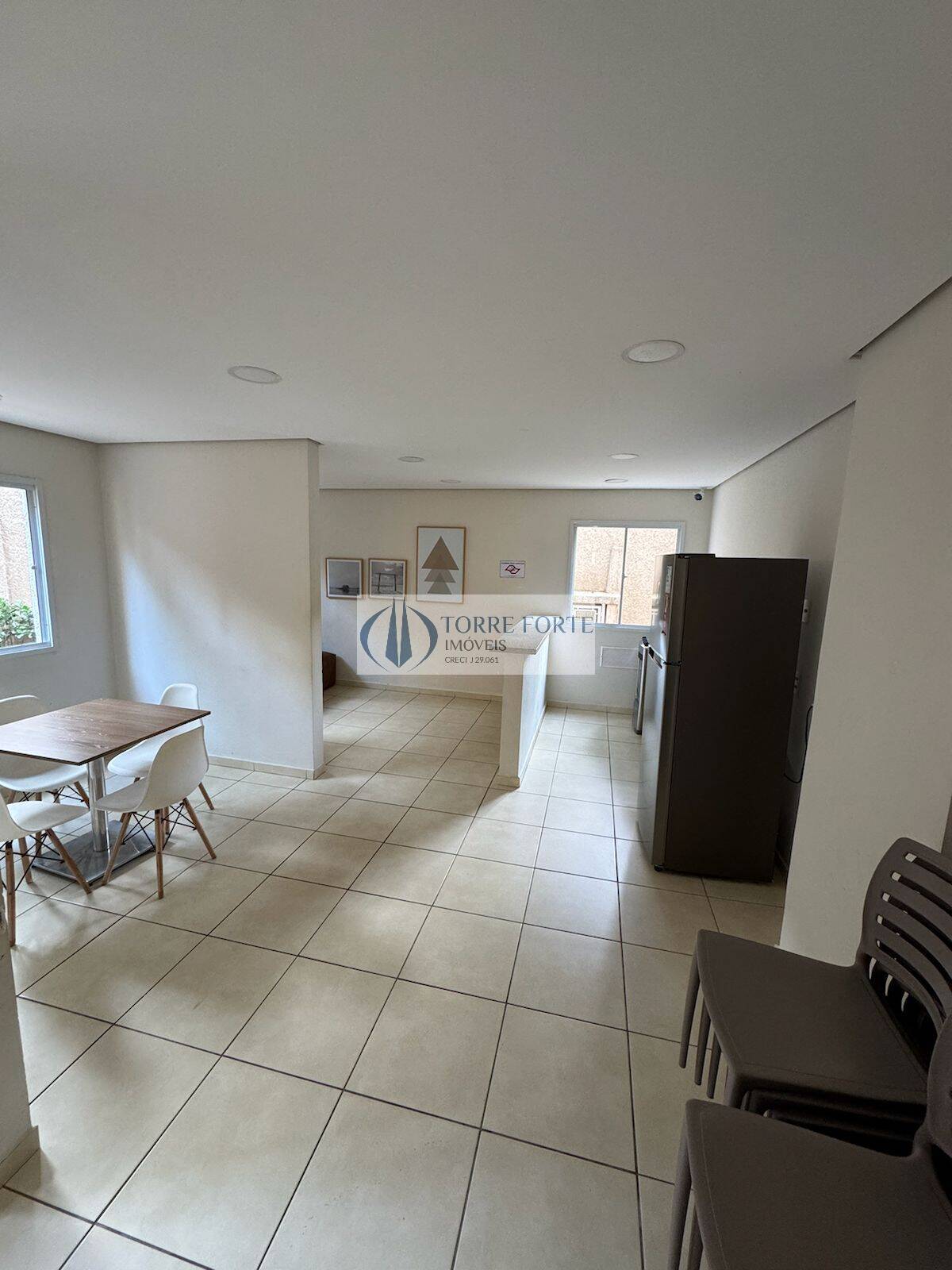 Apartamento à venda com 2 quartos, 35m² - Foto 14