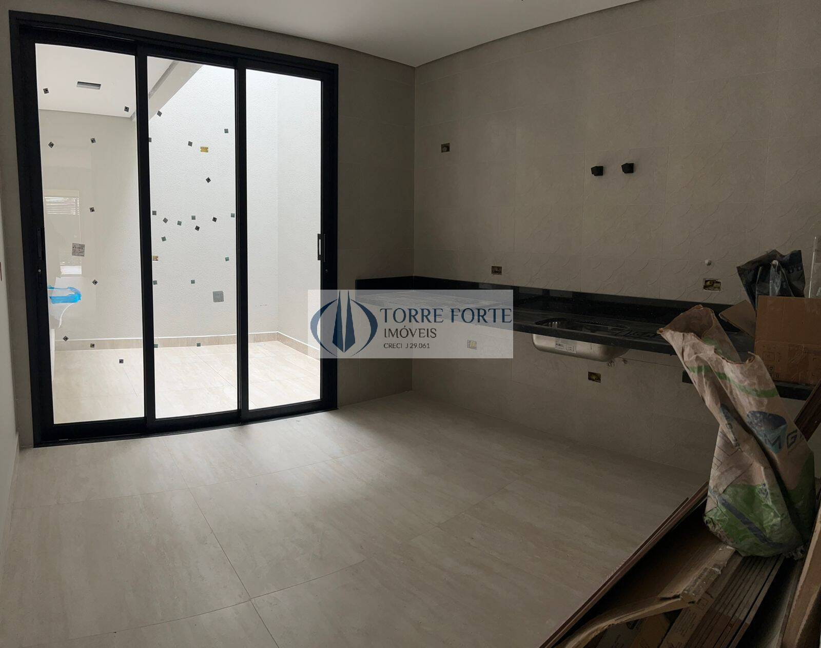 Casa à venda com 2 quartos, 100m² - Foto 19