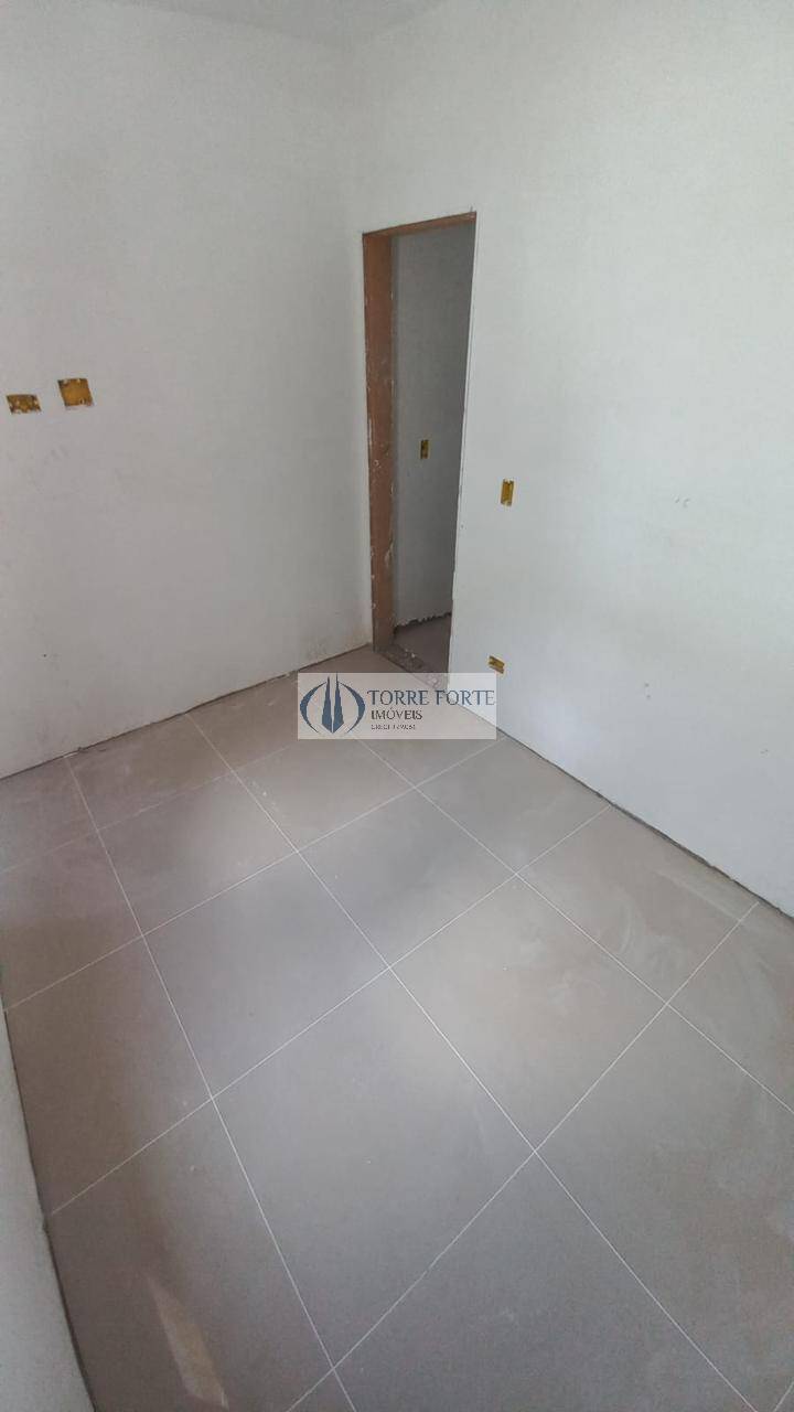 Casa à venda com 3 quartos, 80m² - Foto 18