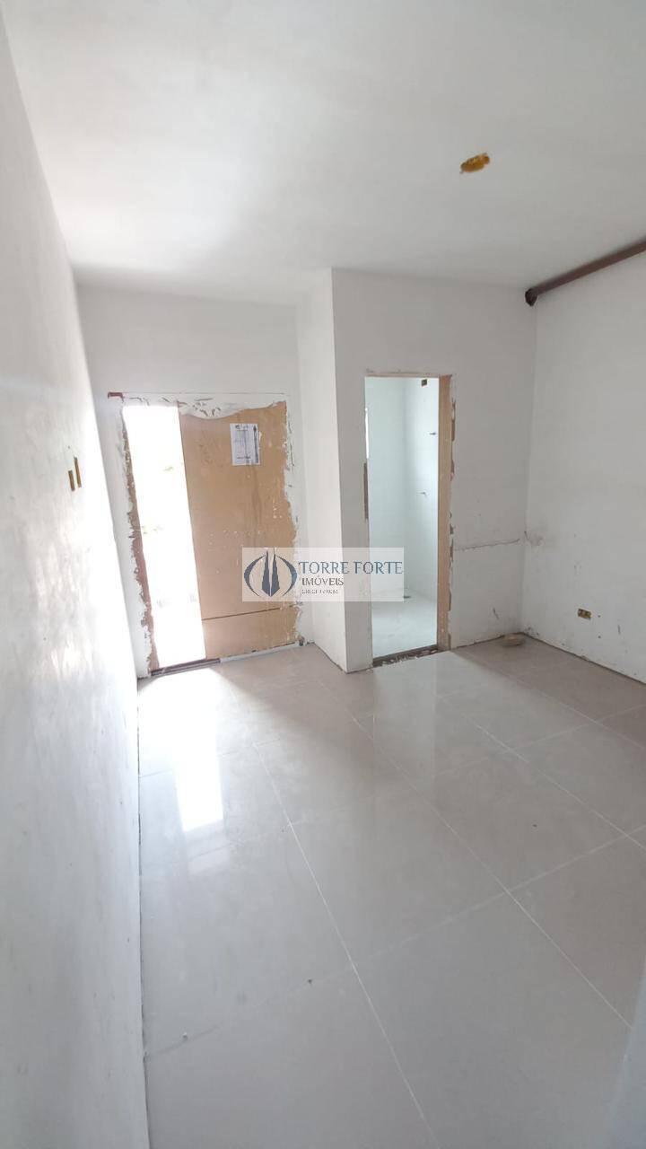 Casa à venda com 3 quartos, 80m² - Foto 26