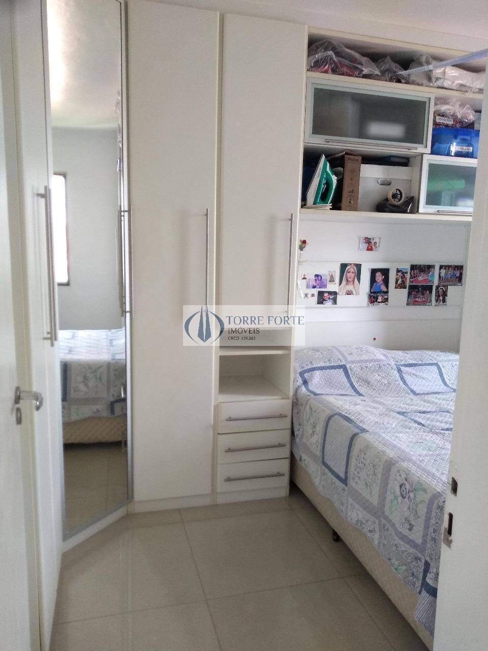 Apartamento à venda com 2 quartos, 62m² - Foto 12