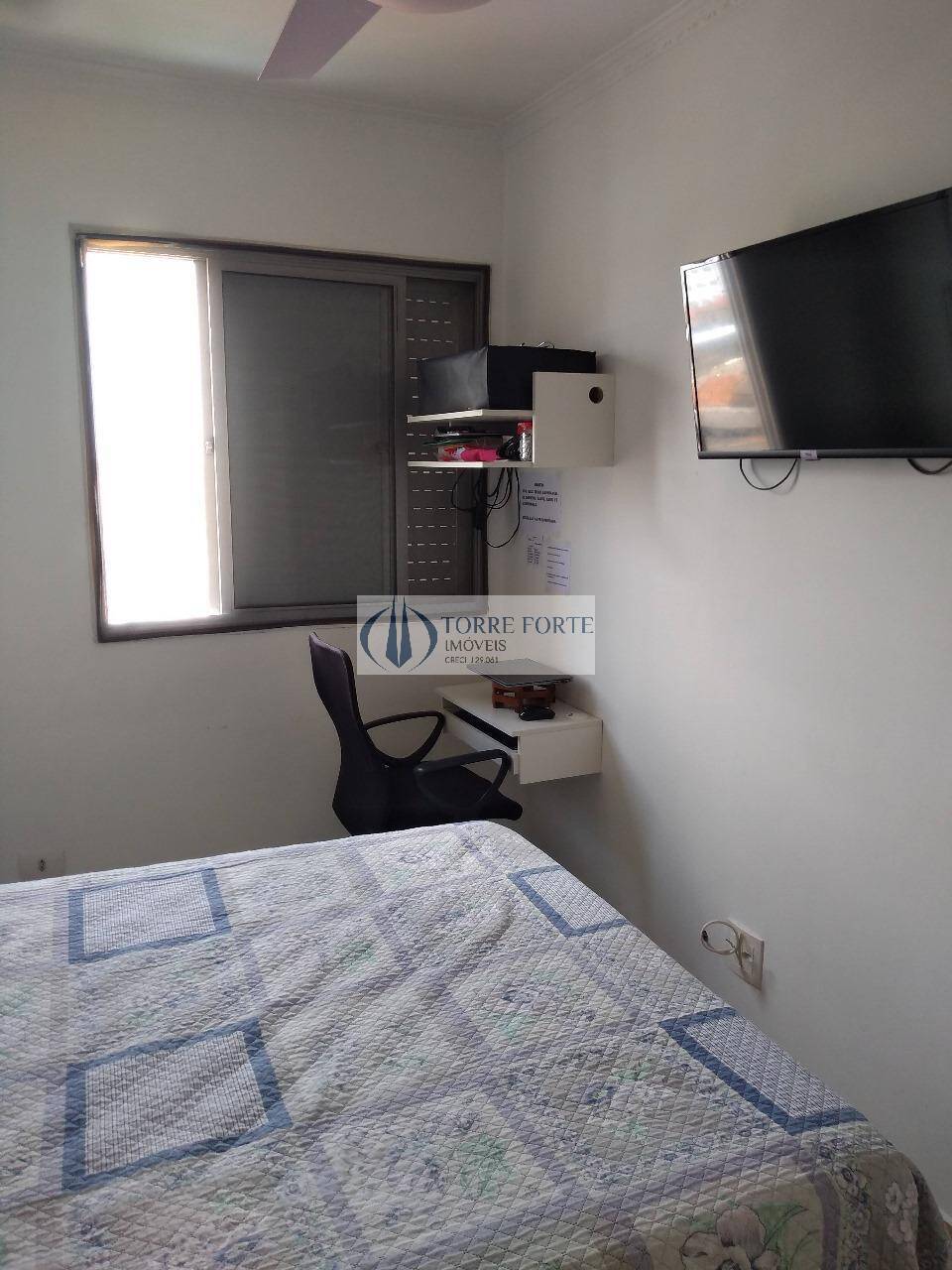 Apartamento à venda com 2 quartos, 62m² - Foto 15