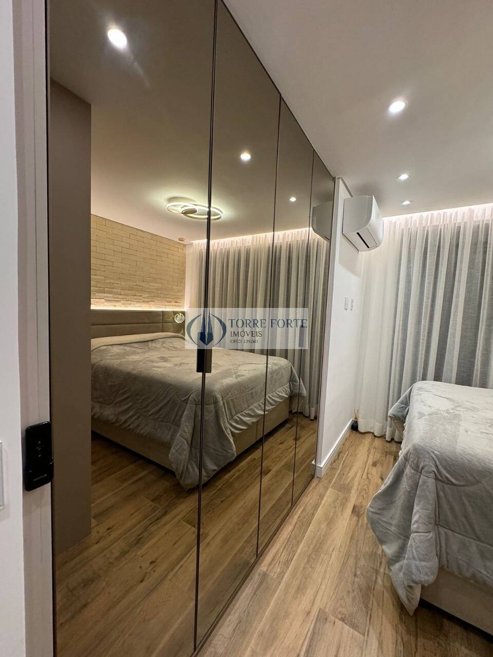 Apartamento à venda com 2 quartos, 80m² - Foto 3