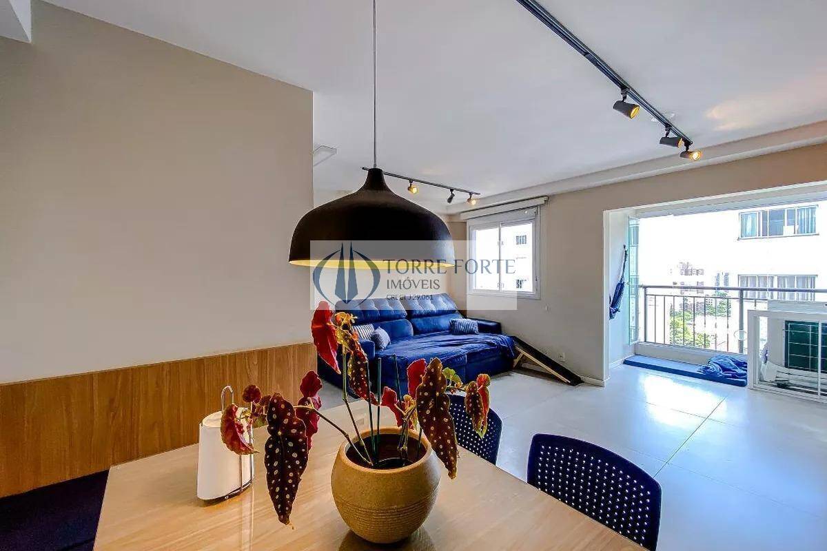 Apartamento à venda com 2 quartos, 70m² - Foto 14