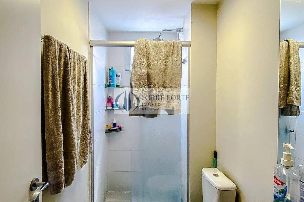 Apartamento à venda com 2 quartos, 70m² - Foto 26