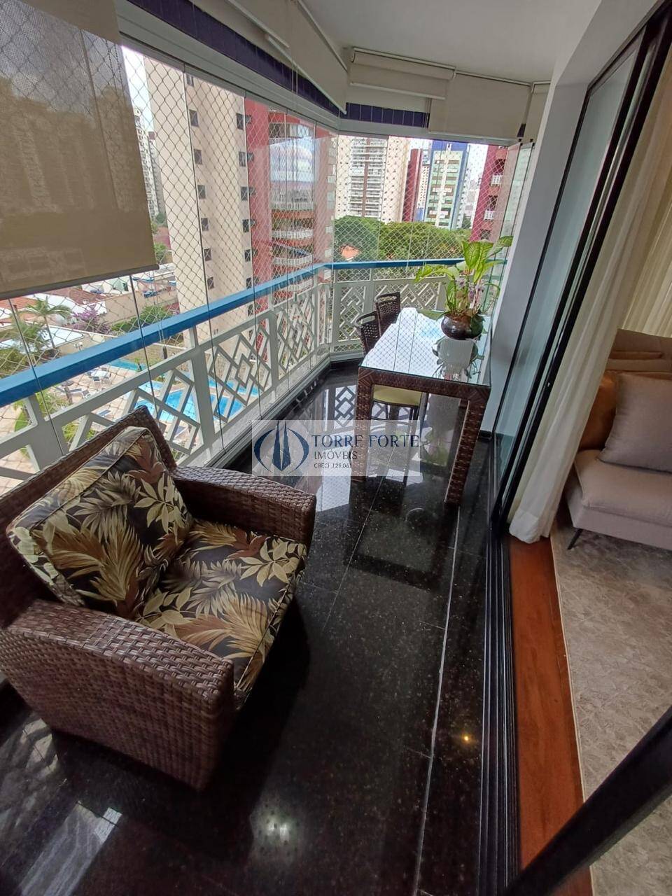 Apartamento à venda com 3 quartos, 151m² - Foto 8