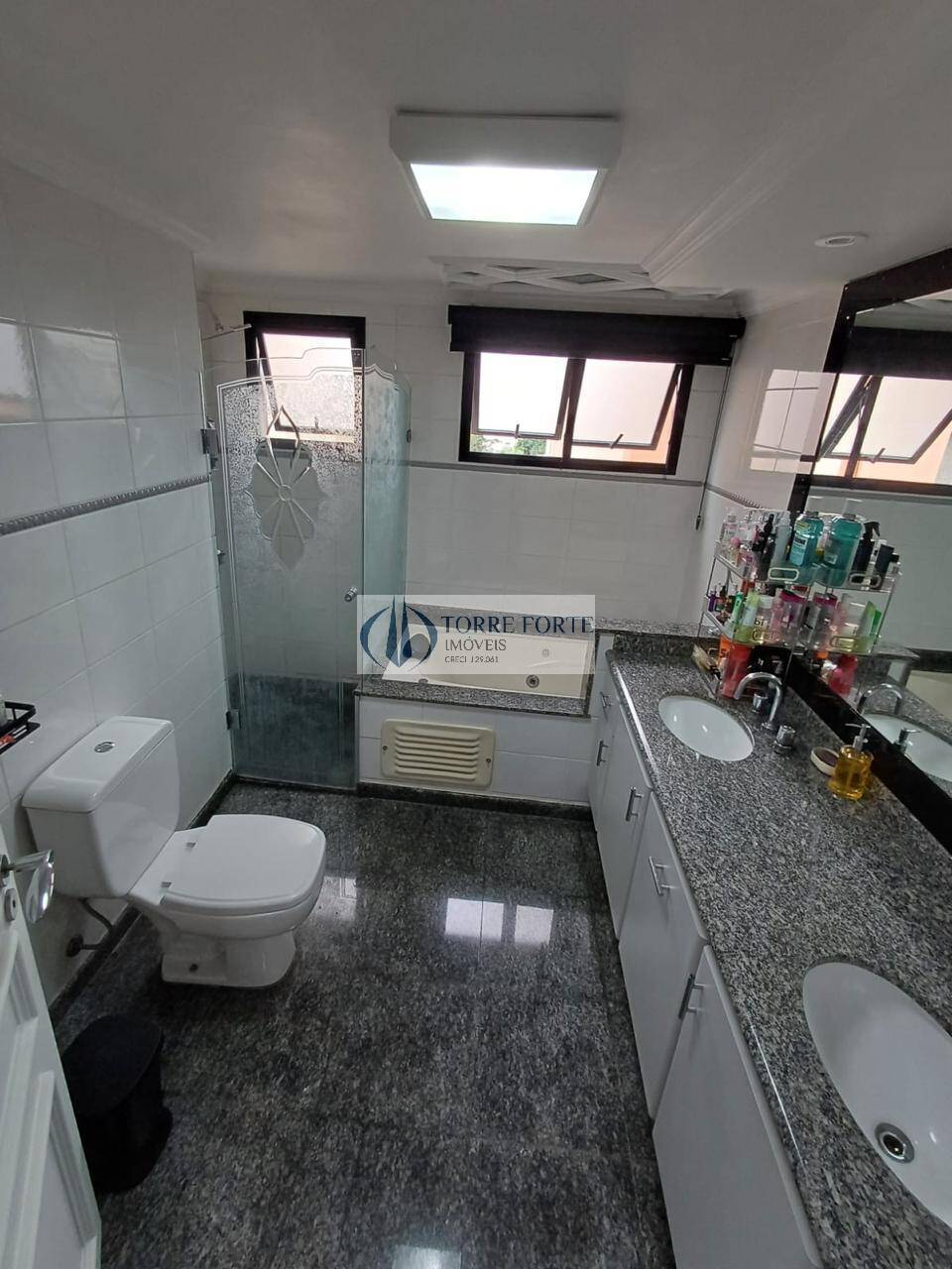 Apartamento à venda com 3 quartos, 151m² - Foto 15