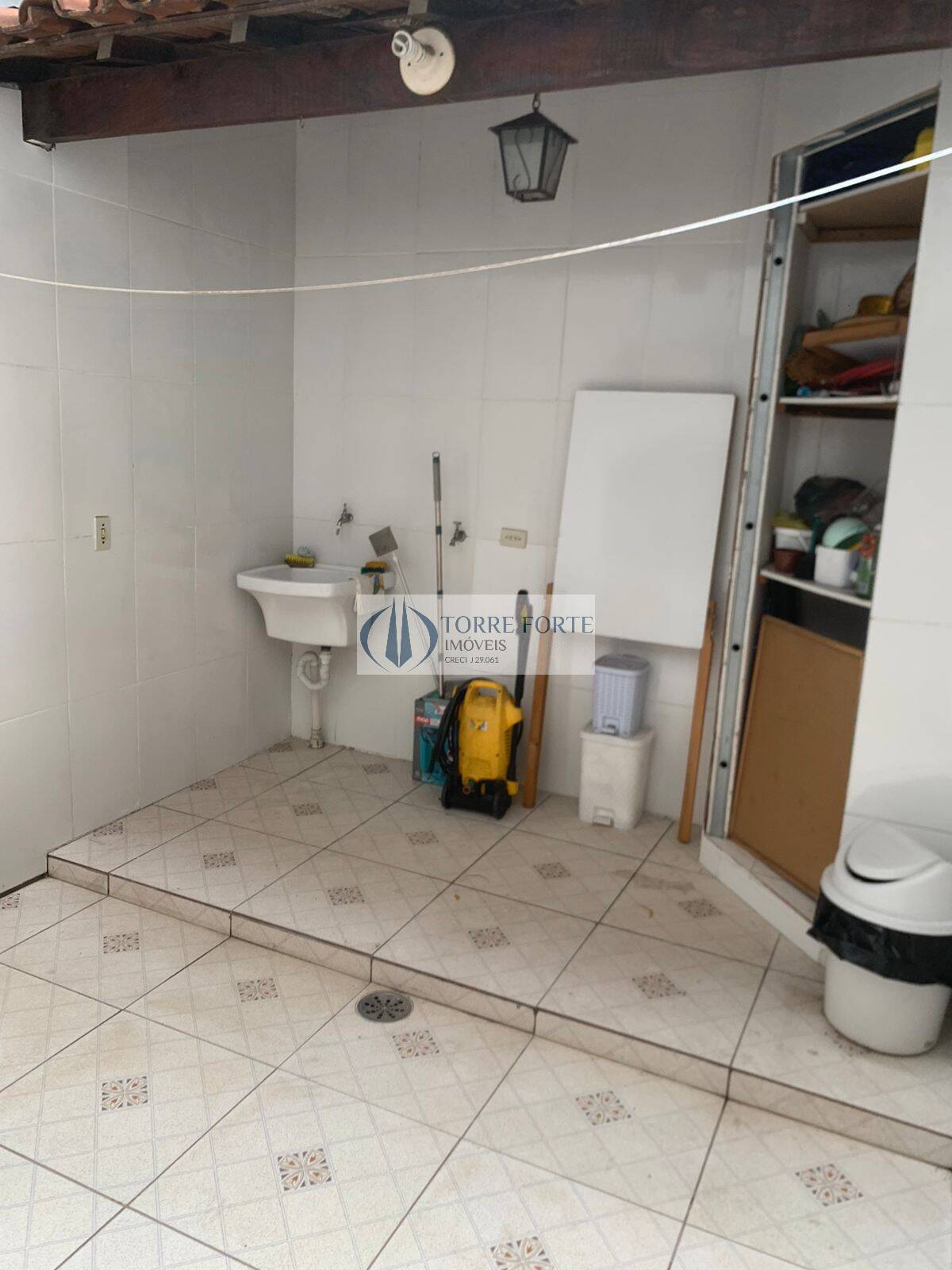 Casa à venda com 3 quartos, 100m² - Foto 14