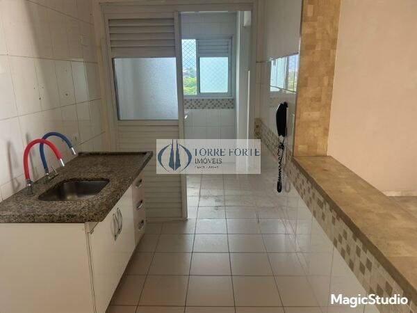 Apartamento à venda e aluguel com 3 quartos, 70m² - Foto 12