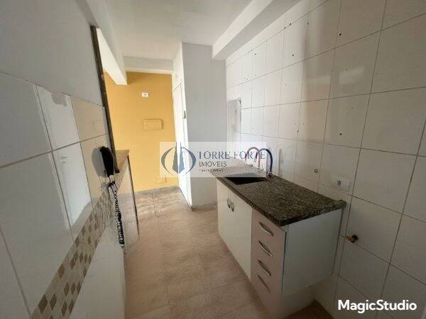 Apartamento à venda e aluguel com 3 quartos, 70m² - Foto 13