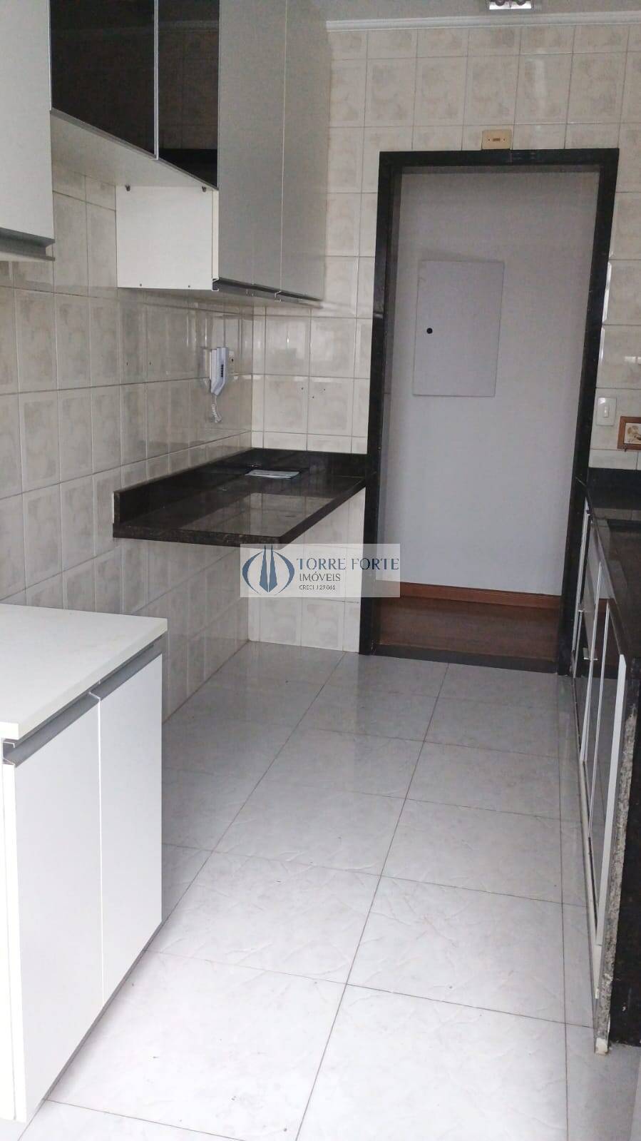 Apartamento à venda com 3 quartos, 85m² - Foto 7