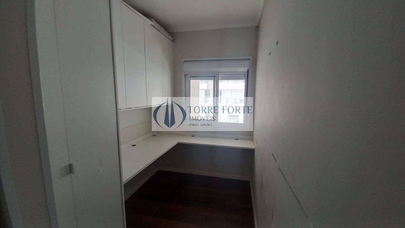 Apartamento à venda com 3 quartos, 145m² - Foto 23