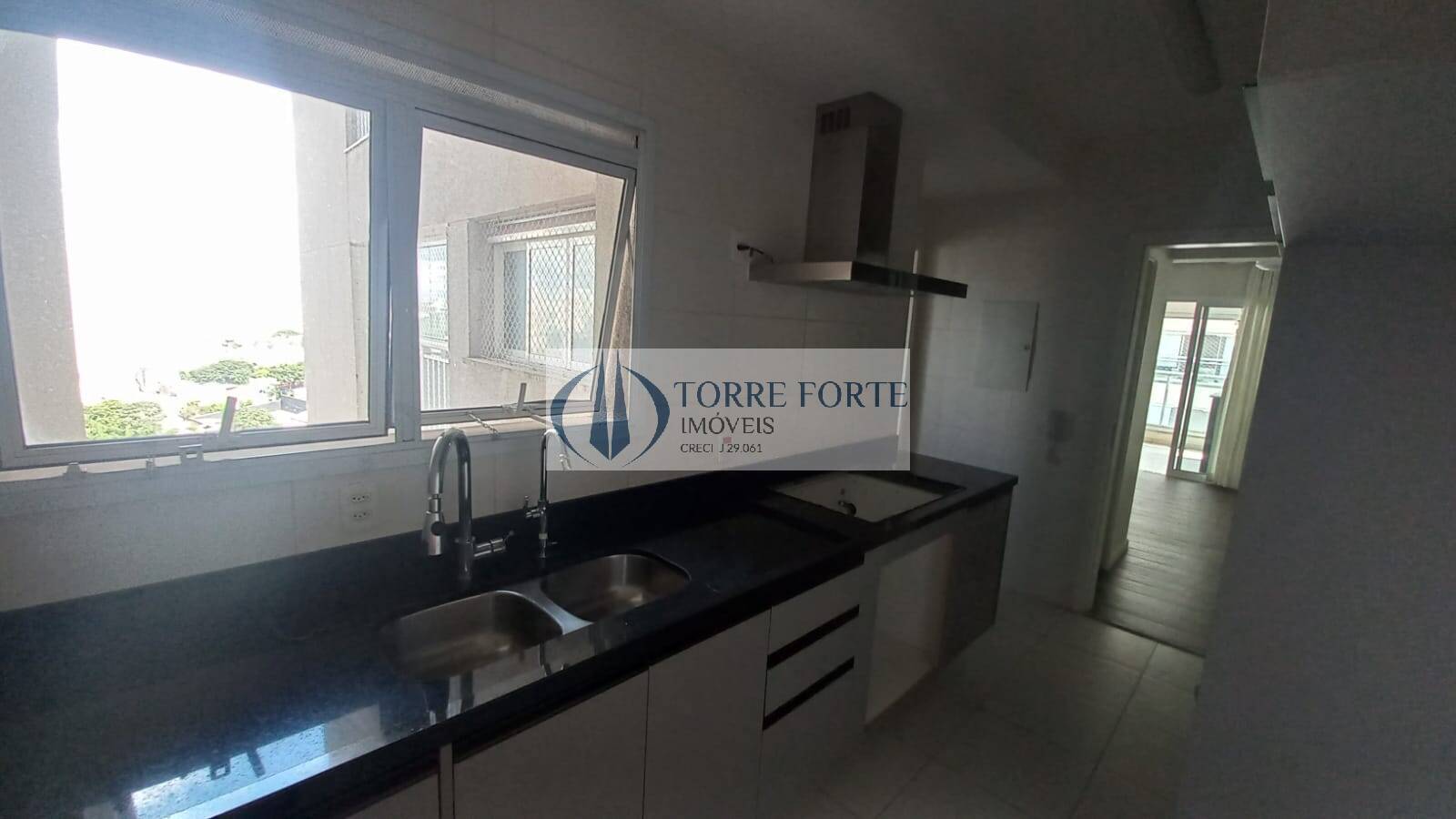 Apartamento à venda com 3 quartos, 145m² - Foto 33