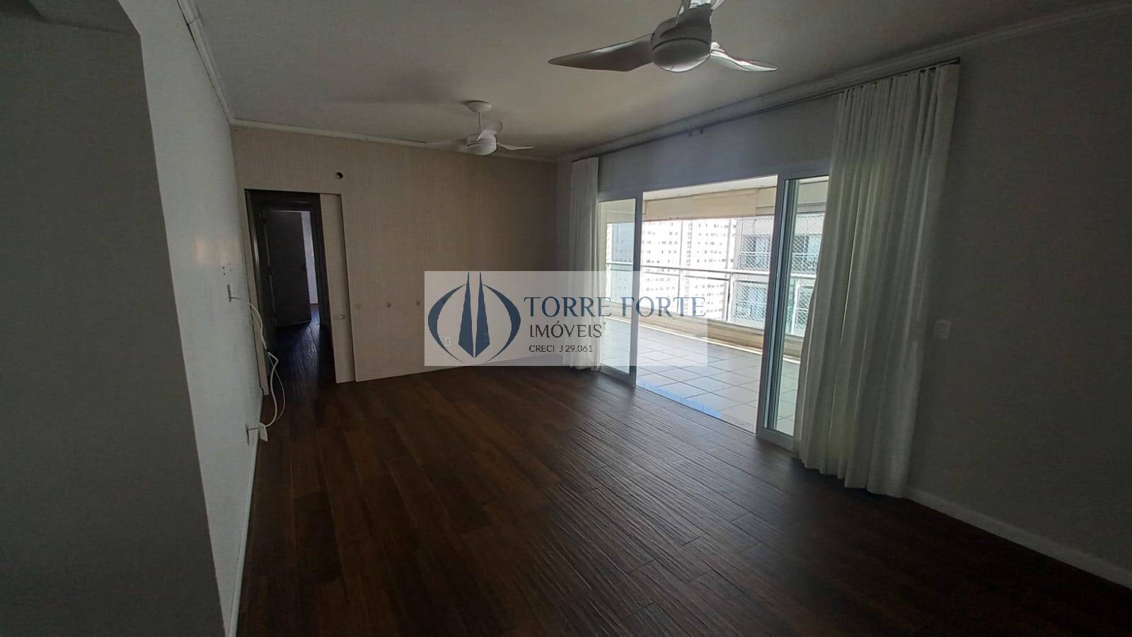 Apartamento à venda com 3 quartos, 145m² - Foto 8