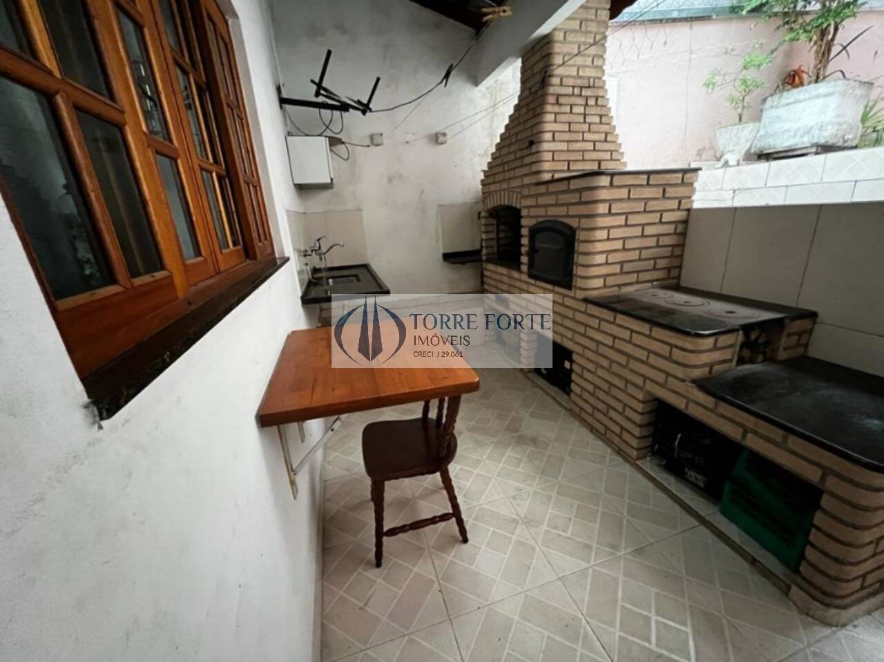 Sobrado à venda com 3 quartos, 320m² - Foto 4