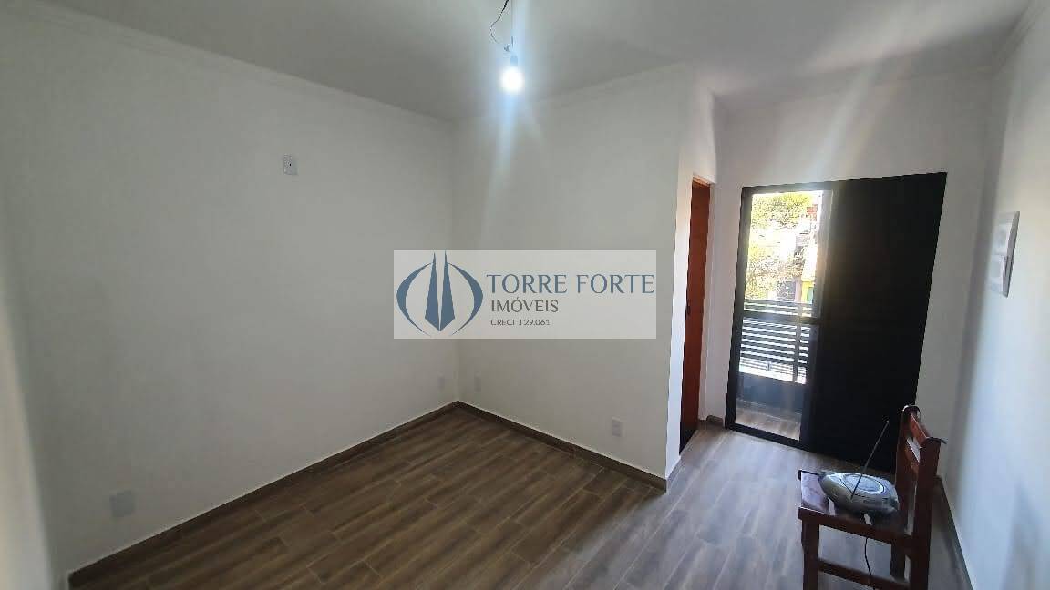 Sobrado à venda com 2 quartos, 130m² - Foto 2