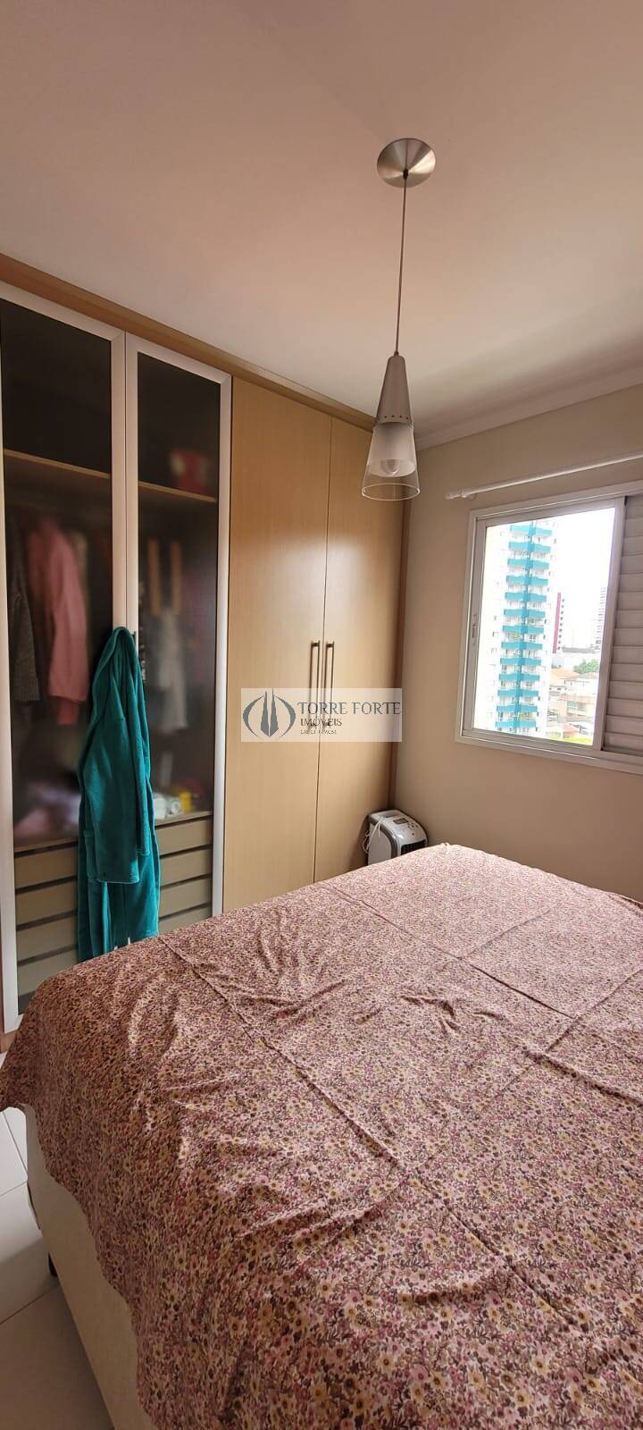 Apartamento à venda com 2 quartos, 68m² - Foto 2