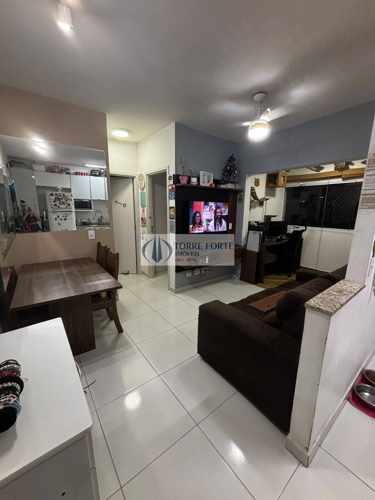 Apartamento à venda com 2 quartos, 60m² - Foto 9