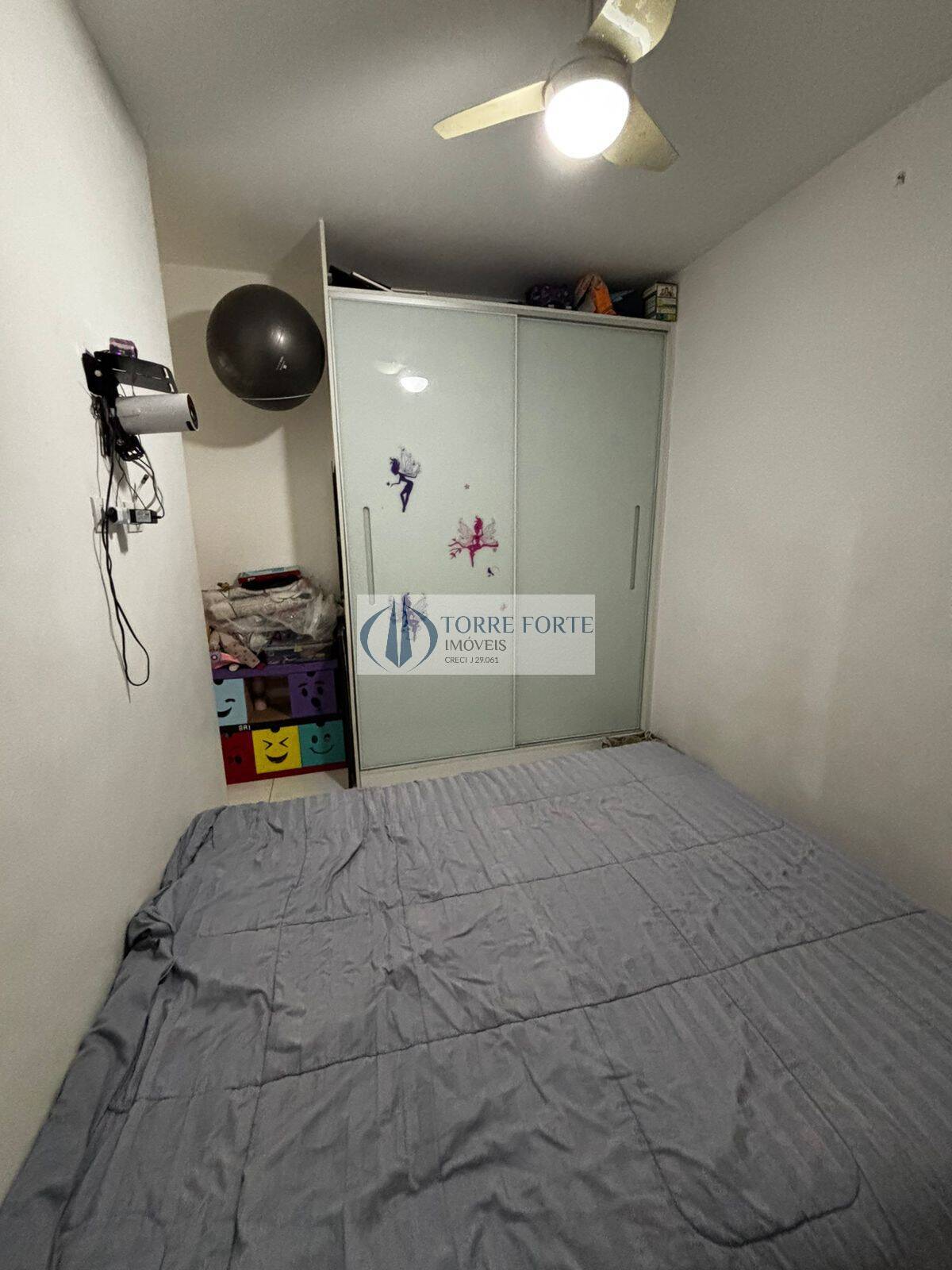 Apartamento à venda com 2 quartos, 60m² - Foto 15