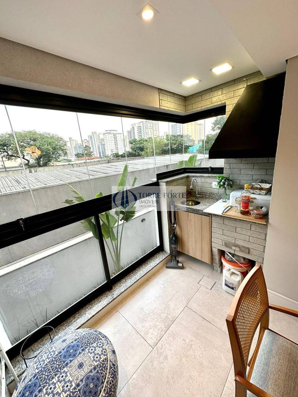 Apartamento à venda com 3 quartos, 82m² - Foto 9